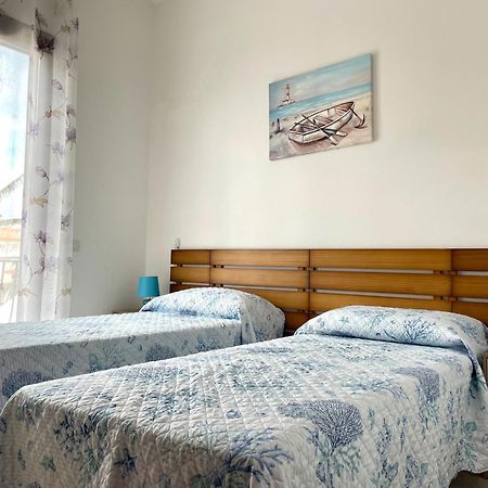 Casa Vacanze Luna Пула Экстерьер фото