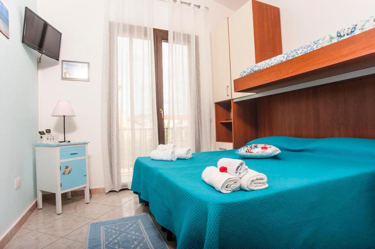 Casa Vacanze Luna Пула Экстерьер фото