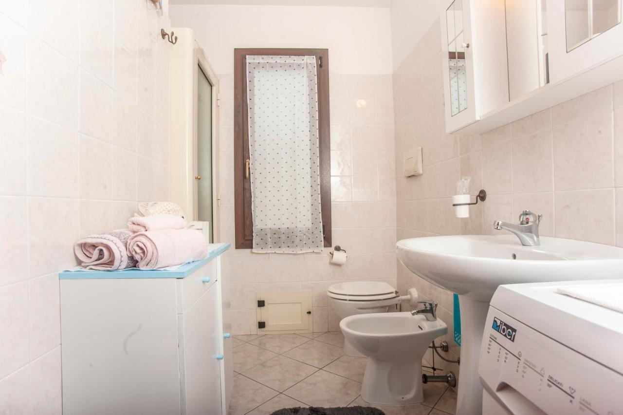Casa Vacanze Luna Пула Экстерьер фото